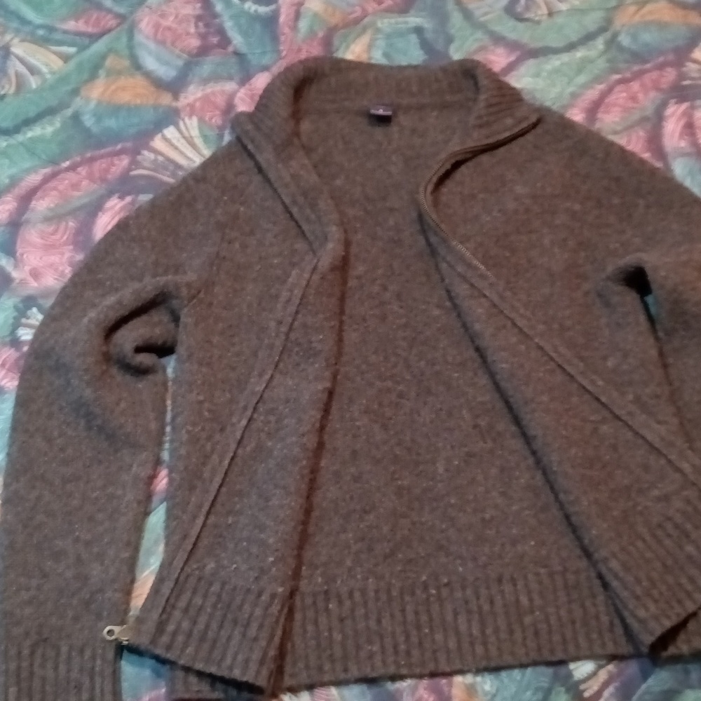 Sweater - Picture 2 of 3